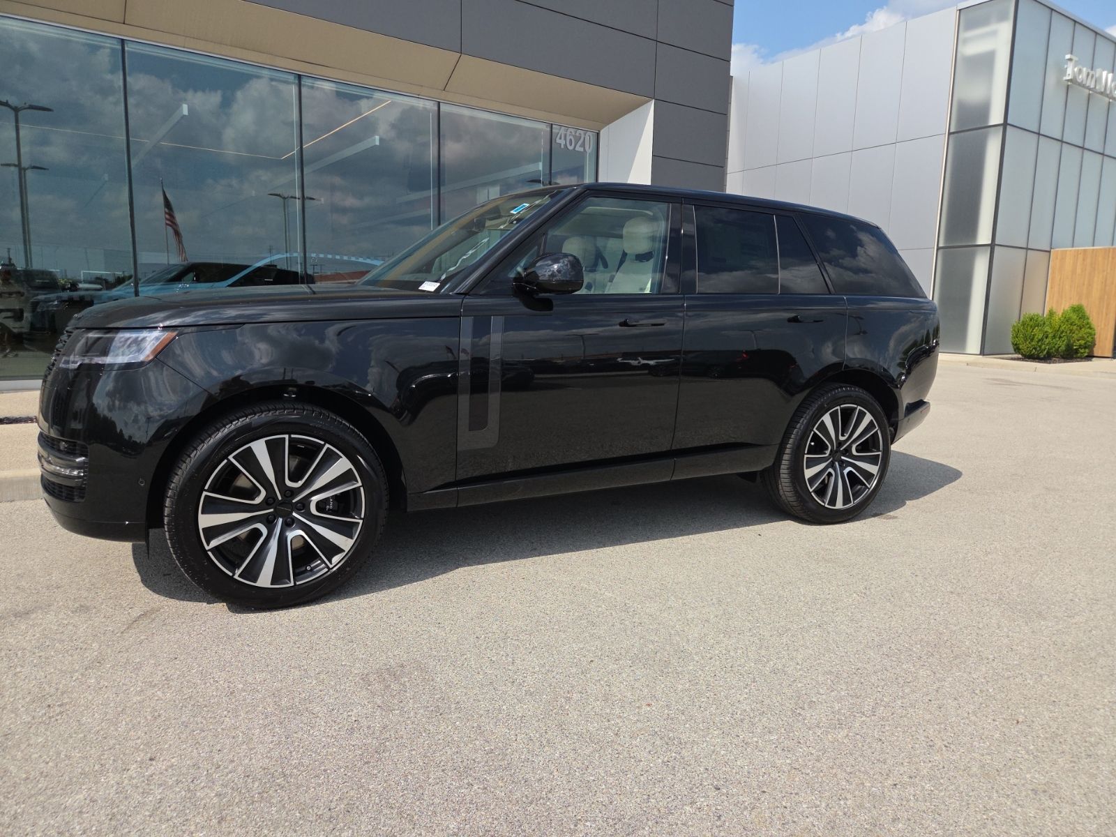 2026 Land Rover Range Rover