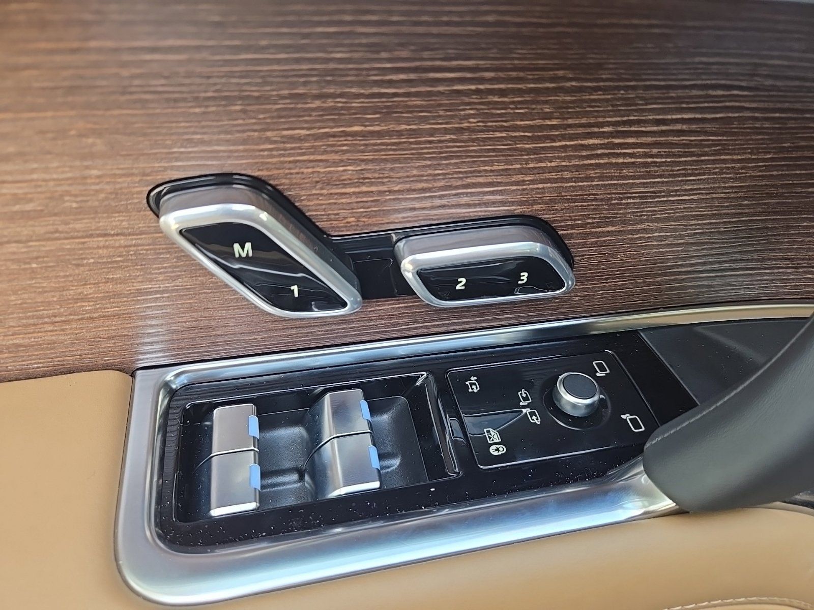 2026 Land Rover Range Rover SE - Photo 26