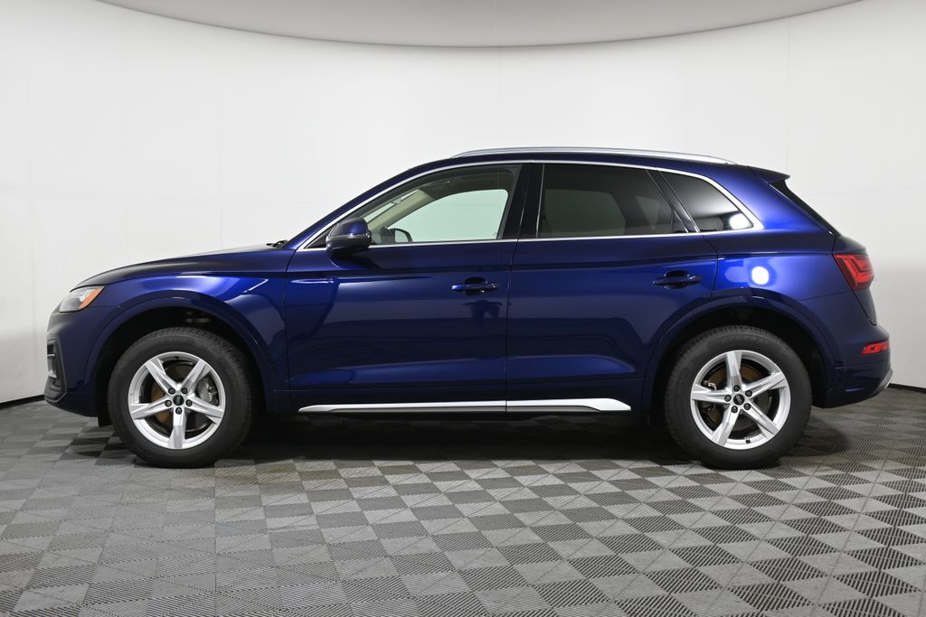 2021 Audi Q5 45 Premium photo 2