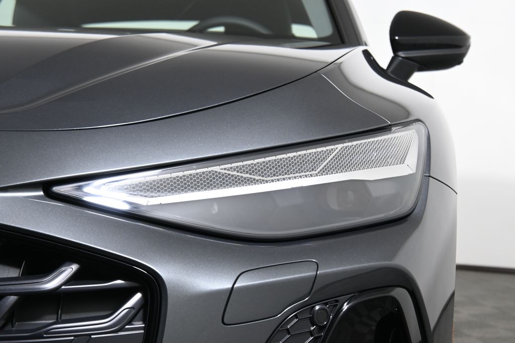 2026 Audi A6 Premium Plus - Photo 10