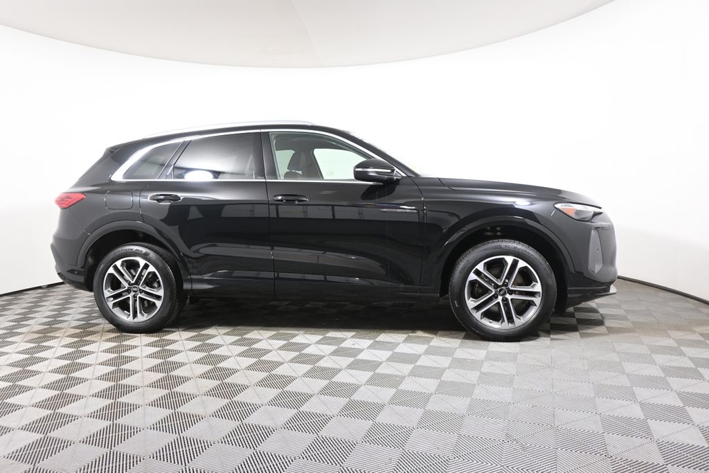 2025 Audi Q5 Premium - Photo 8