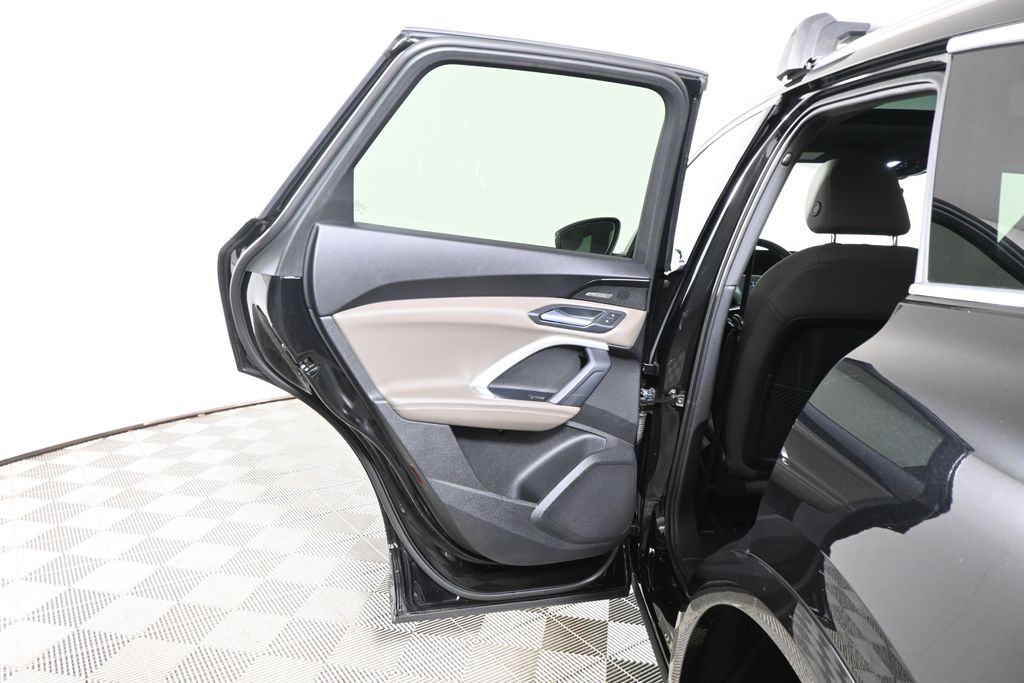 2025 Audi New Q5 Premium Plus - Photo 31