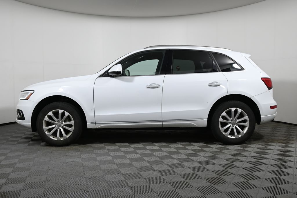 Used 2016 Audi Q5 Premium Plus with VIN WA1L2AFP4GA027993 for sale in Warwick, RI