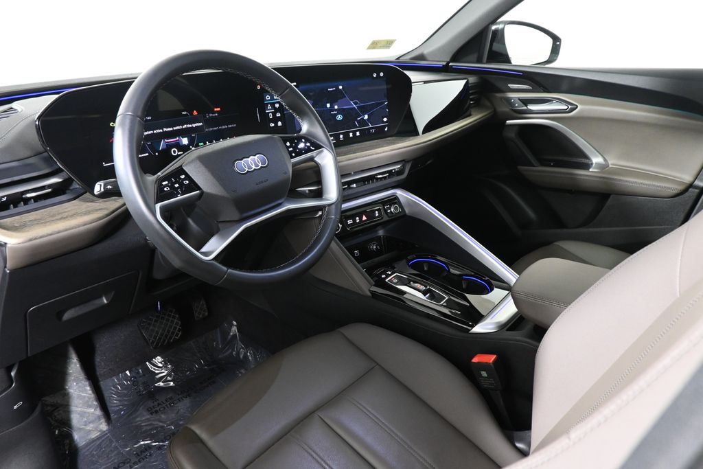 2025 Audi New Q5 Premium Plus - Photo 15