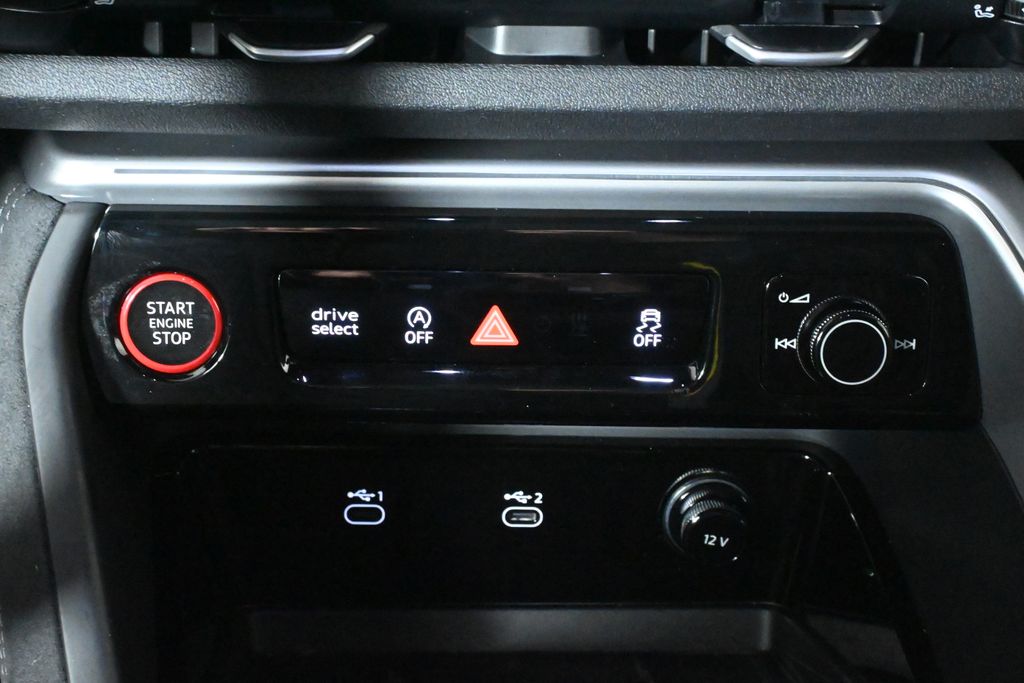 2025 Audi SQ5 Sportback Premium Plus - Photo 21