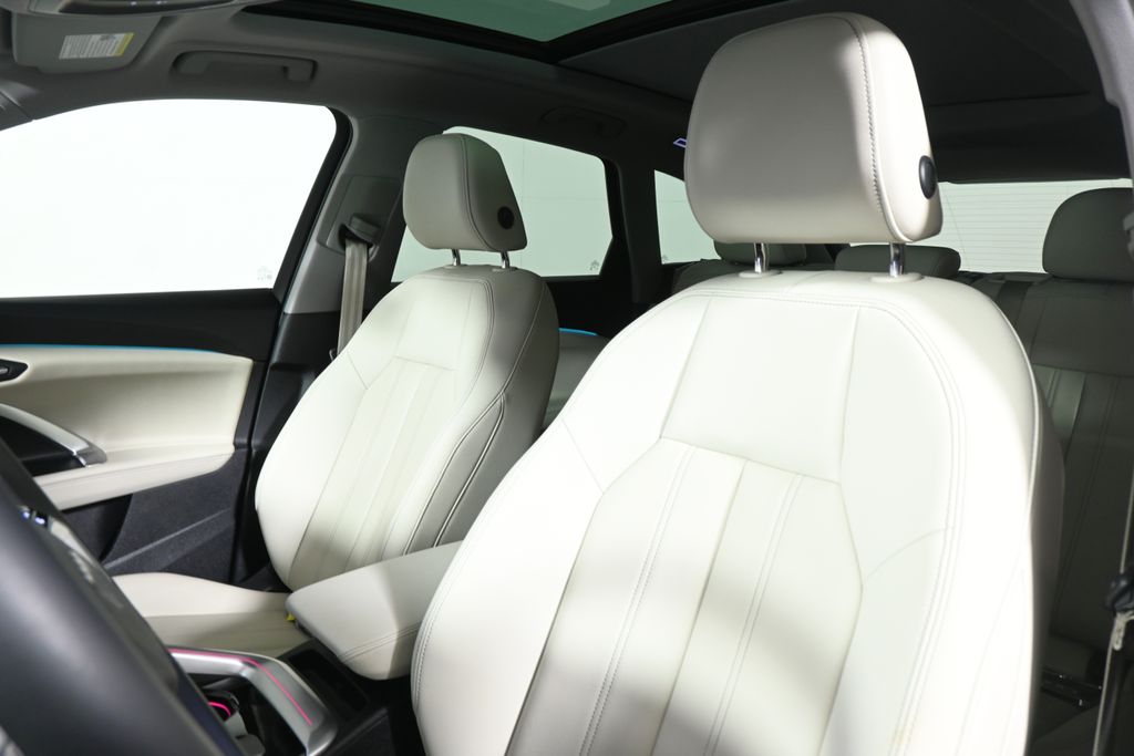 2025 Audi New Q5 Premium Plus - Photo 16
