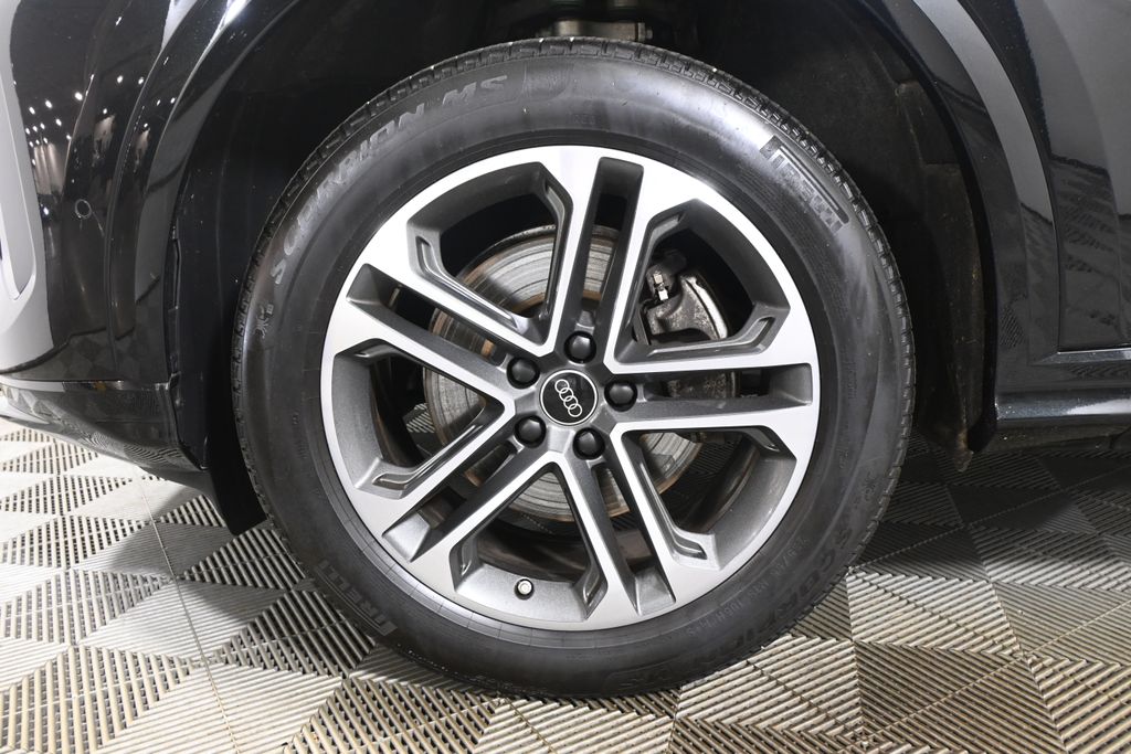 2025 Audi Q5 Premium - Photo 12