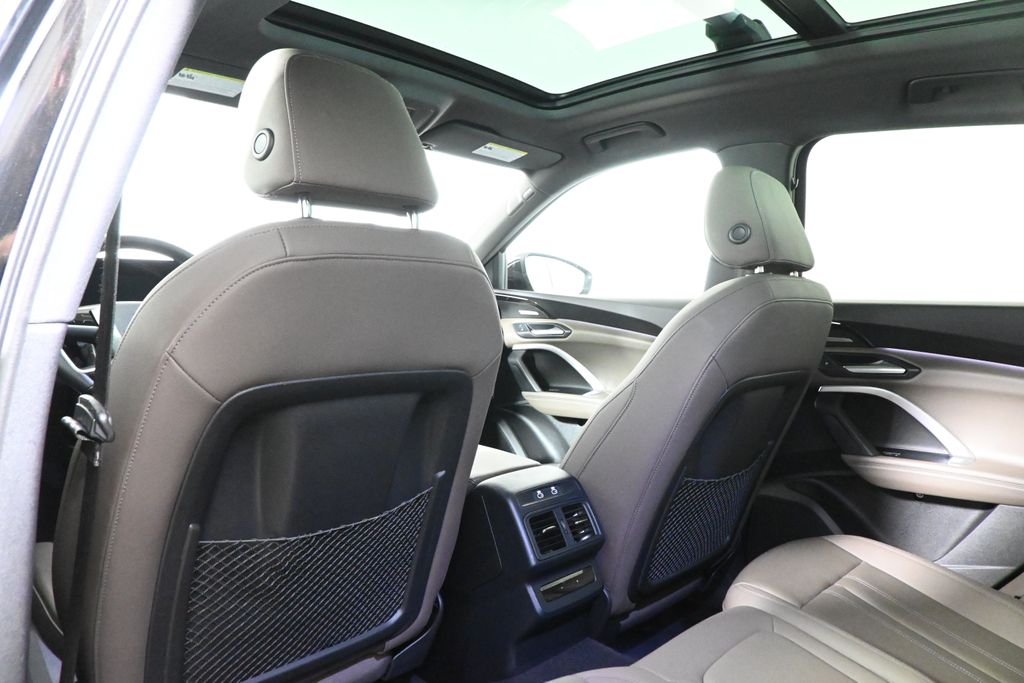 2025 Audi New Q5 Premium Plus - Photo 30