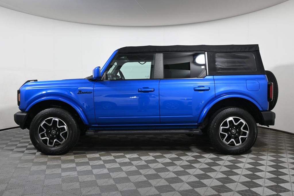 2022 Ford Bronco Base Big Bend Black Diamond Outer Banks photo 2