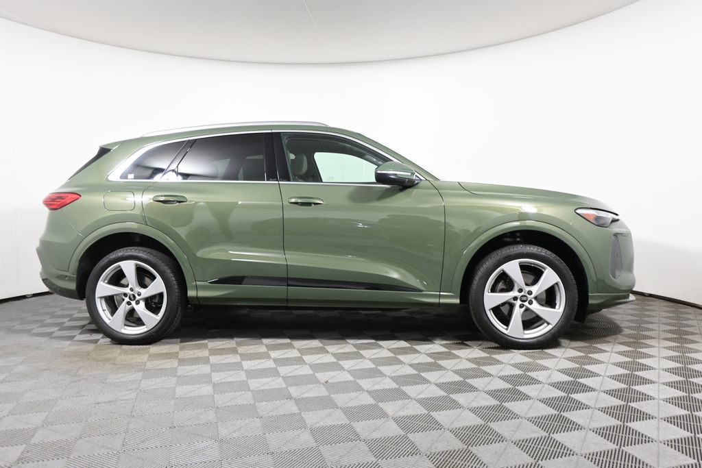 2025 Audi New Q5 Premium Plus - Photo 8