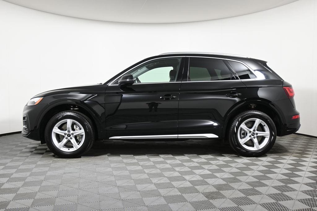 Certified 2024 Audi Q5 Premium with VIN WA1ABAFY9R2141811 for sale in Warwick, RI