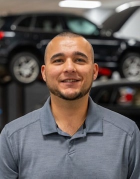 Staff member Bill Hollinghurst from ID_2b8c118ced9f