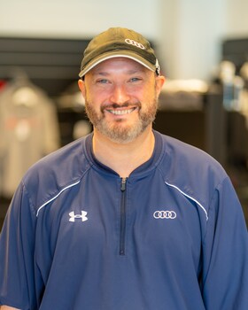 Staff member Cliff Robbins from ID_2b8c118ced9f