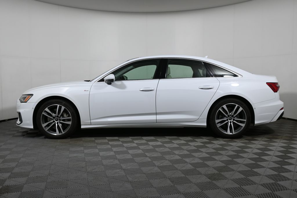 2022 Audi A6 Quattro Premium Plus photo 2