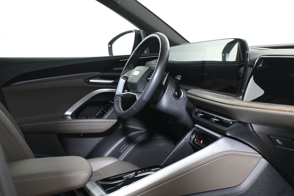 2025 Audi New Q5 Premium Plus - Photo 32