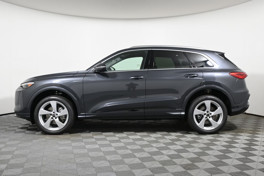 2025 Audi Q5 2.0T Premium Plus photo 2