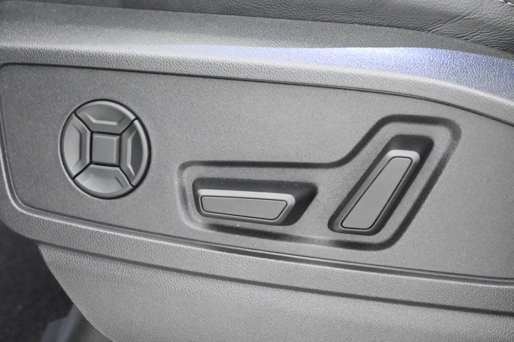 2025 Audi Q5 Premium - Photo 27