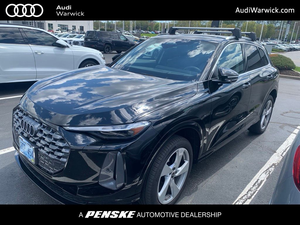 2025 Audi Q5 40 Premium Plus's photo