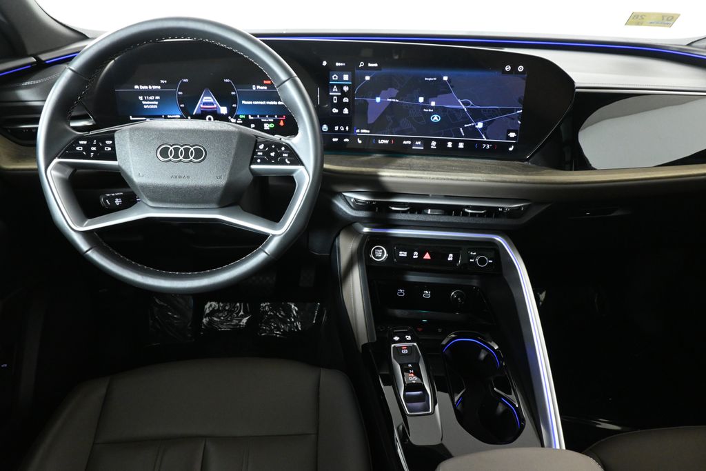 2025 Audi New Q5 Premium Plus - Photo 17