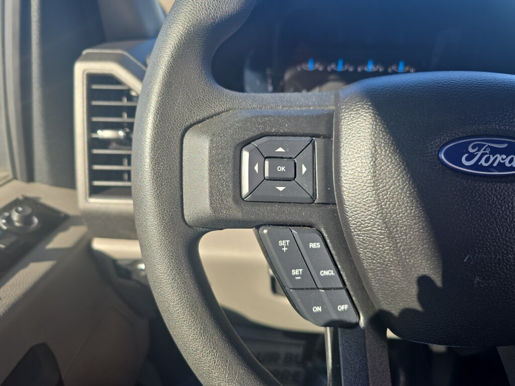 2017 Ford F-550 - Photo 22