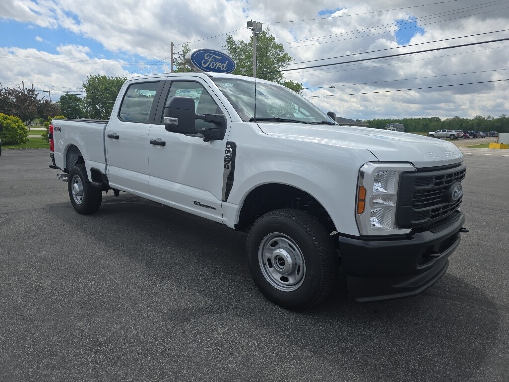 2025 Ford F-350 XL photo 4