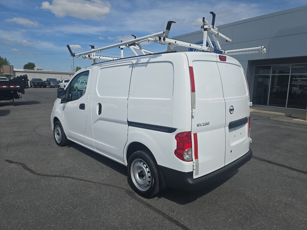 2021 Nissan NV200 S photo 2