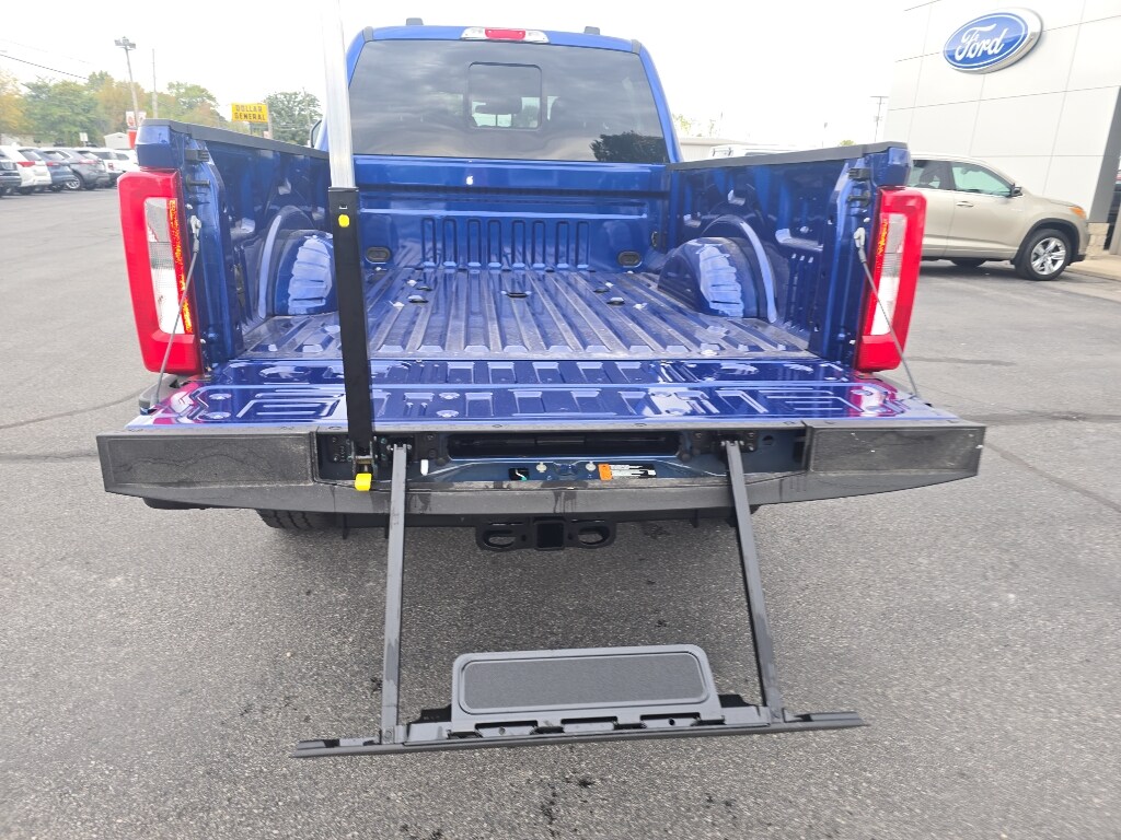 2026 Ford F-350 Super Duty XL - Photo 13