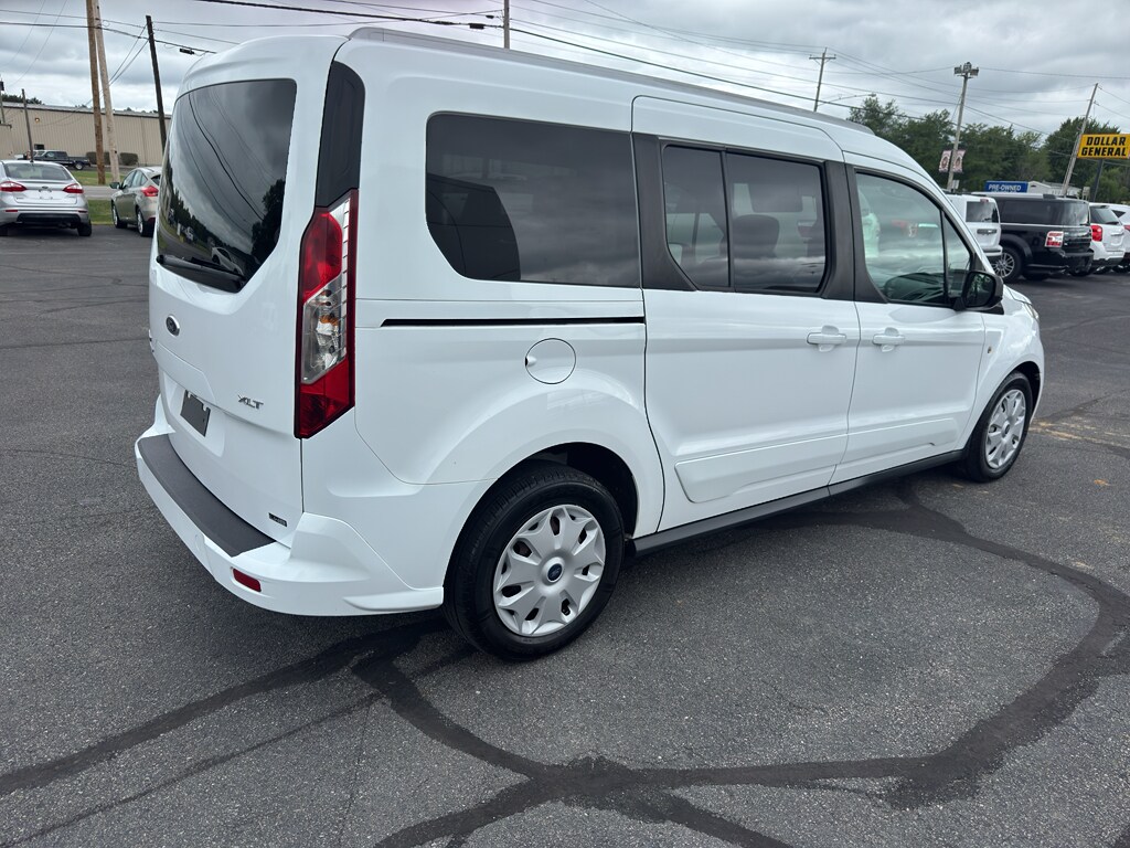 2015 Ford Transit Connect XLT photo 4