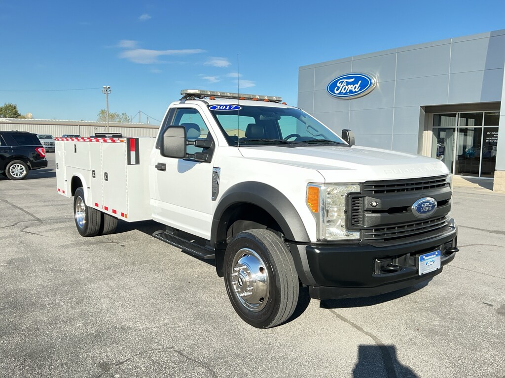 2017 Ford F-550 XL photo 4