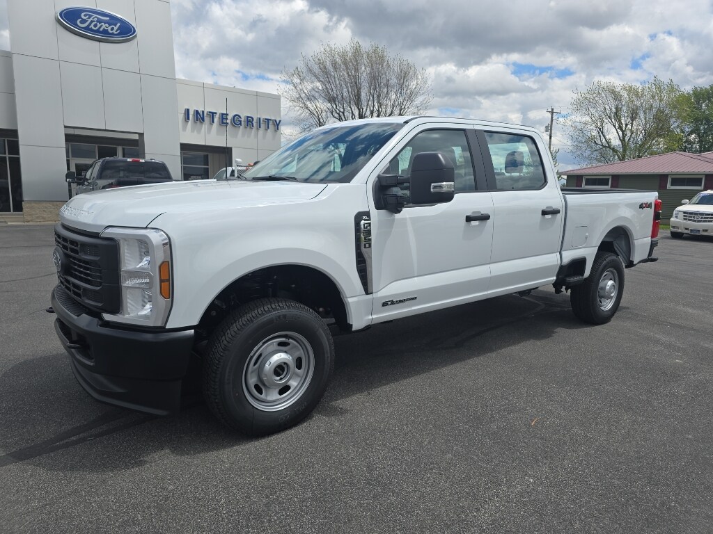 2025 Ford F-350 XL photo 2
