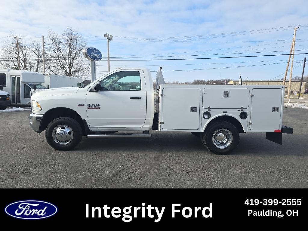 2016 RAM Ram 3500 Chassis Cab Tradesman's photo