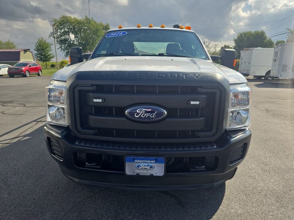 2016 Ford F-350 XL photo 3