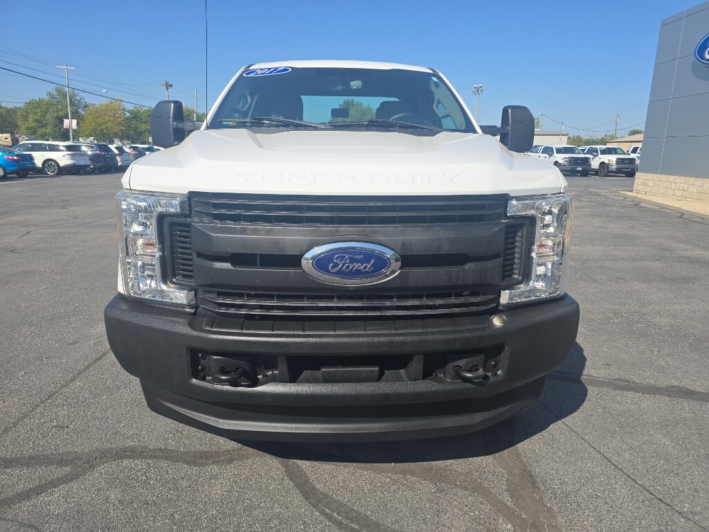 2017 Ford F-250 XL photo 3