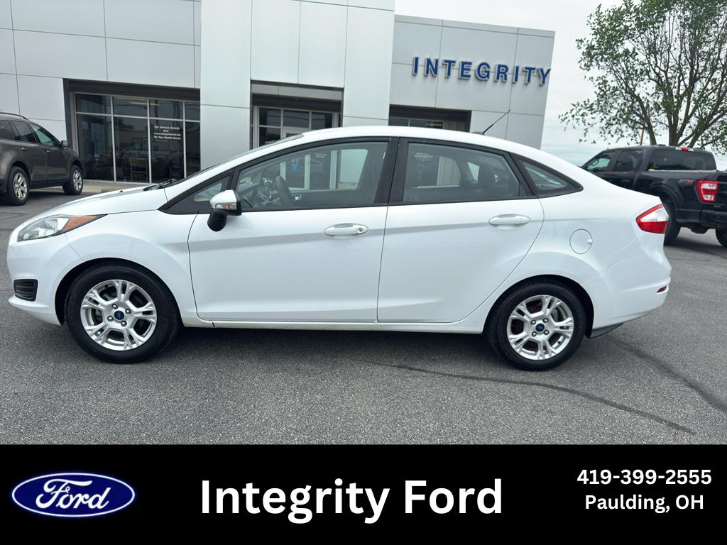 2015 Ford Fiesta SE Sedan's photo