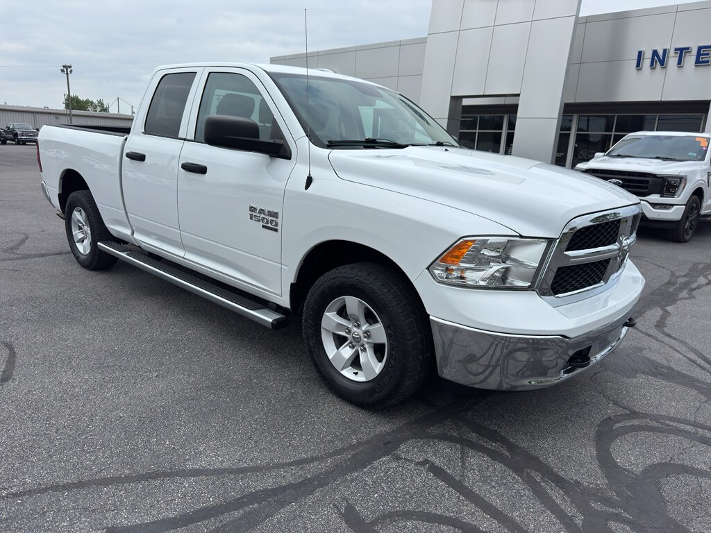 2019 Ram 1500 Classic Tradesman photo 3
