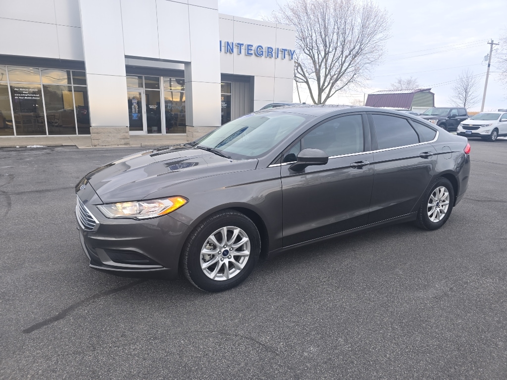 Used 2017 Ford Fusion S with VIN 3FA6P0G73HR369400 for sale in Paulding, OH