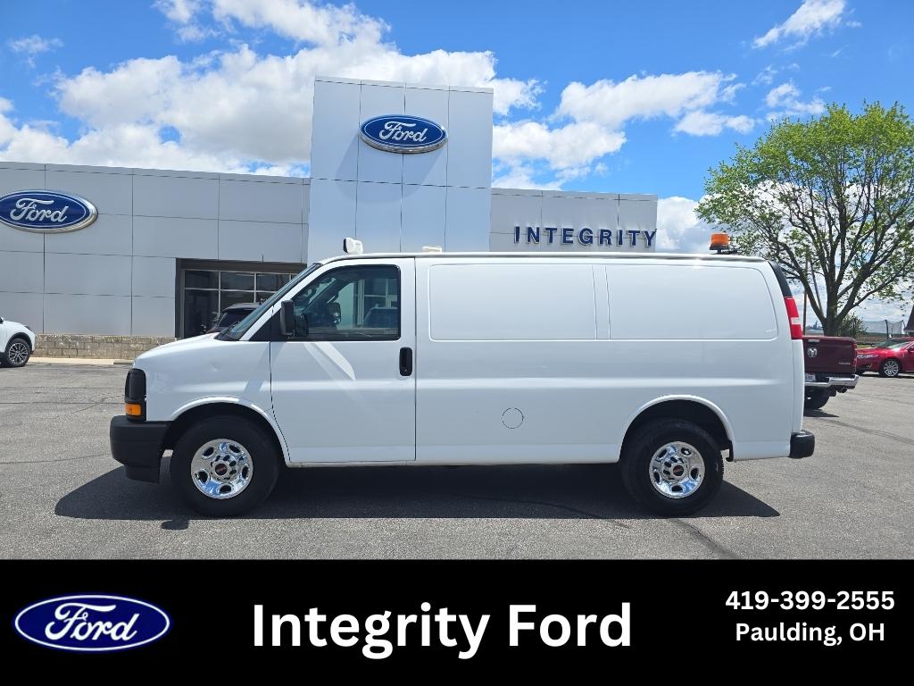 2017 GMC Savana 2500's photo