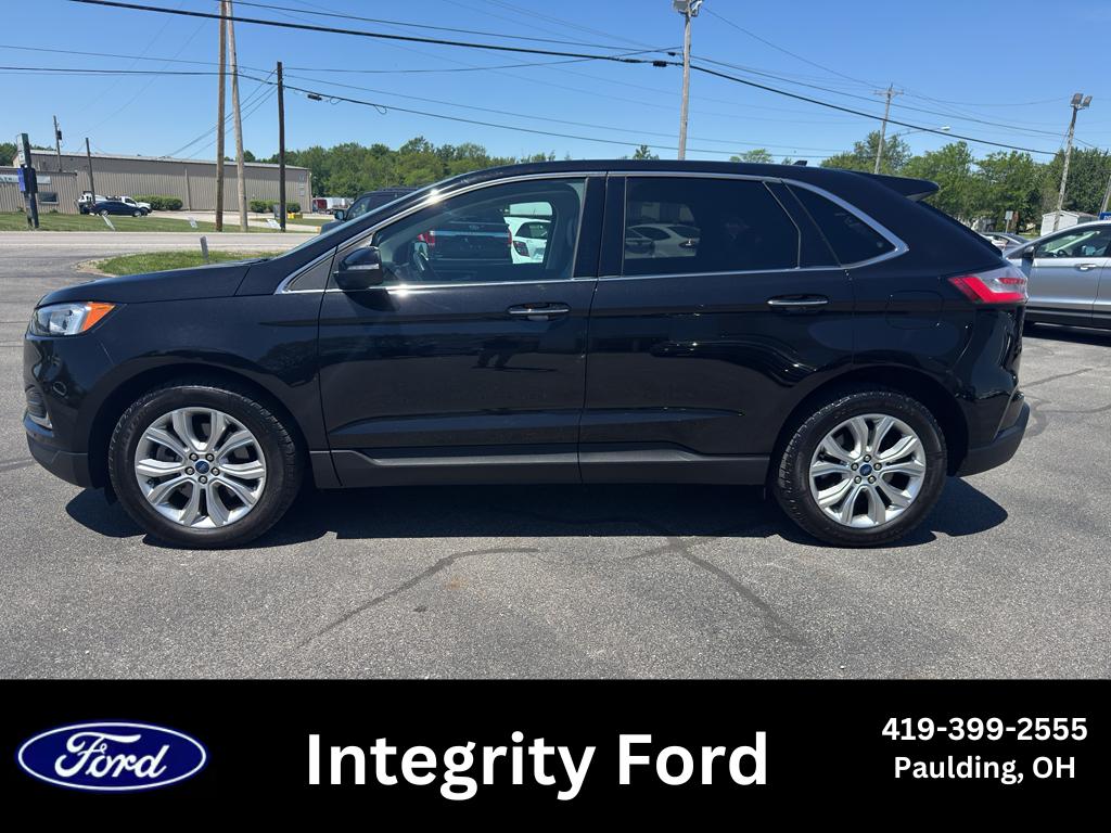 2022 Ford Edge Titanium AWD's photo