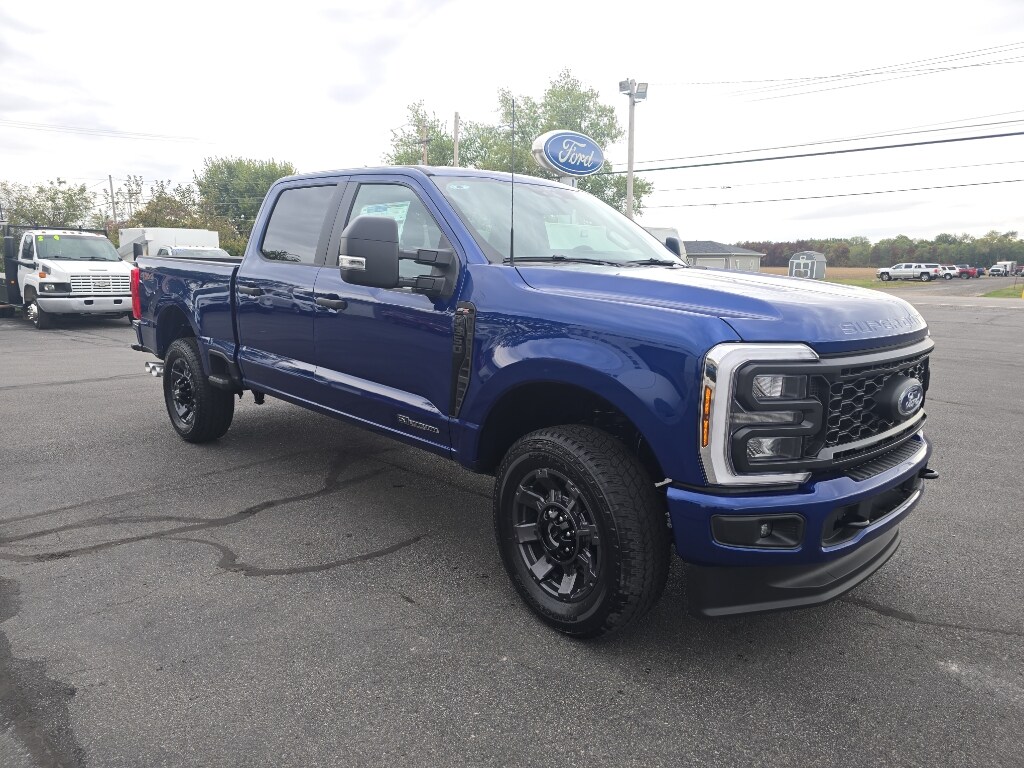 2026 Ford F-350 XL photo 4