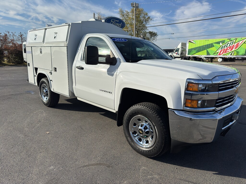 2016 Chevrolet Silverado Work Truck photo 3