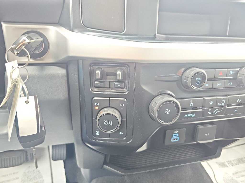 2026 Ford F-350 Super Duty XL - Photo 29