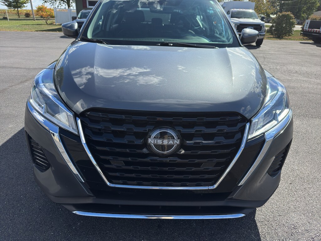 2022 Nissan Kicks SV photo 4