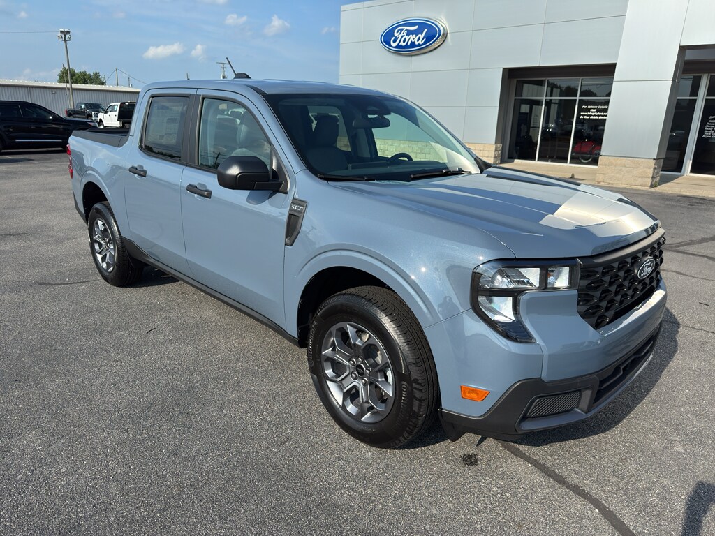 2025 Ford Maverick XLT photo 3