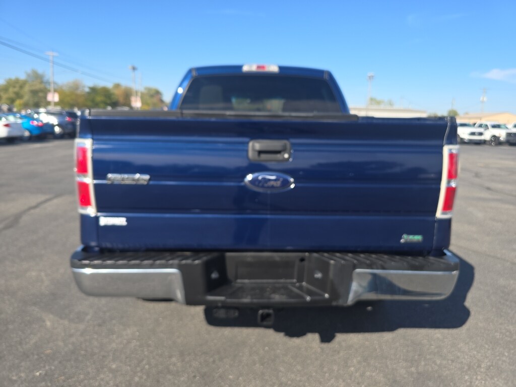 2010 Ford F-150 XLT photo 4