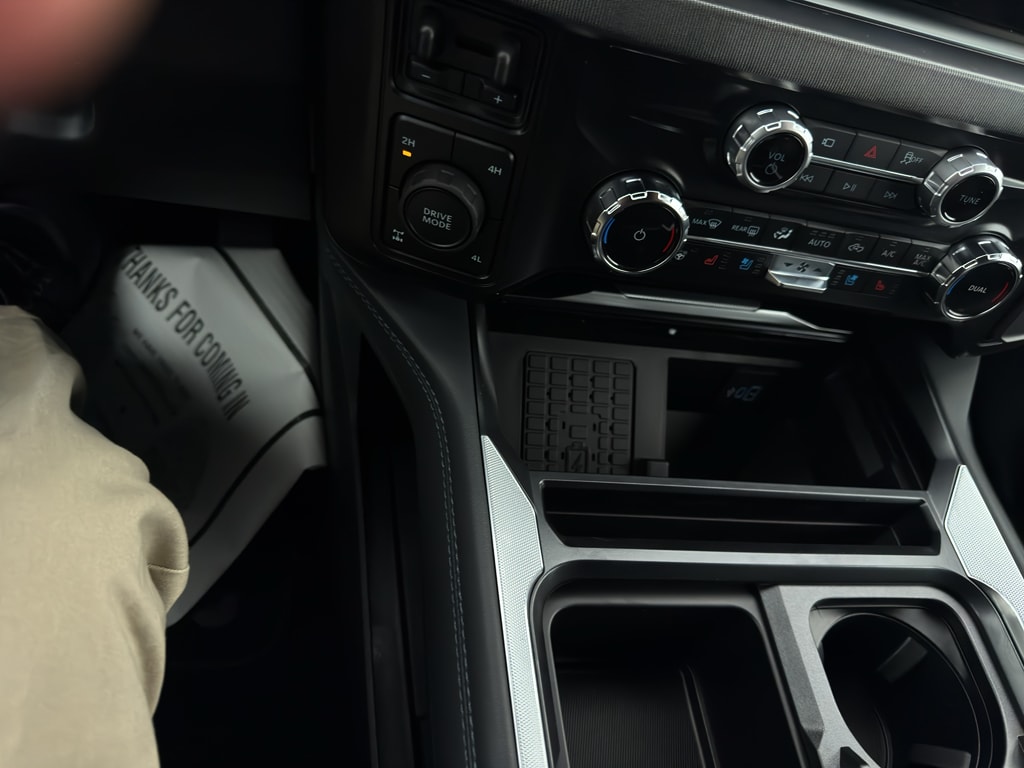 2026 Ford F-250 Super Duty Platinum - Photo 29