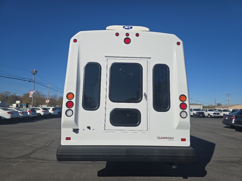 2017 Ford F-550 - Photo 7