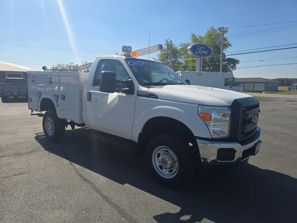 2015 Ford F-250 XL photo 3