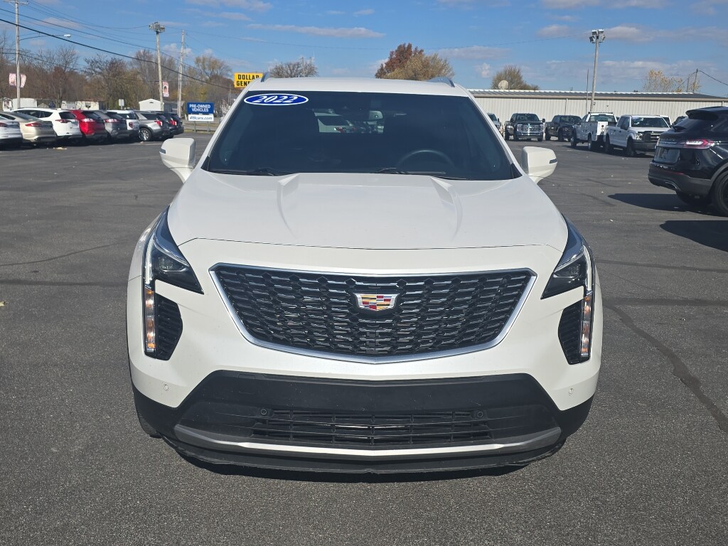 2022 Cadillac XT4 Premium Luxury photo 3