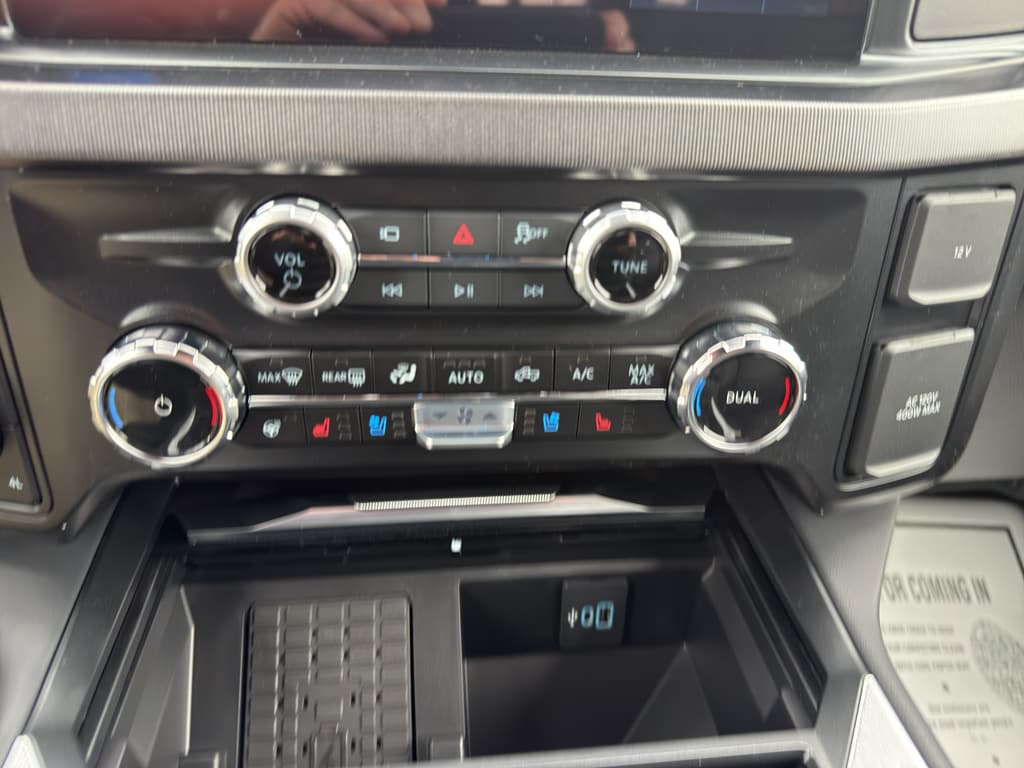 2026 Ford F-250 Super Duty Platinum - Photo 20