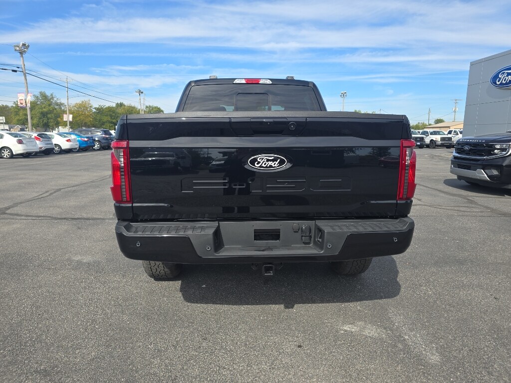 2025 Ford F-150 XLT photo 3
